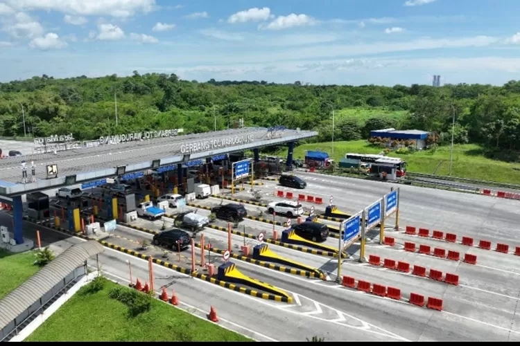 Dekat Akses Tol